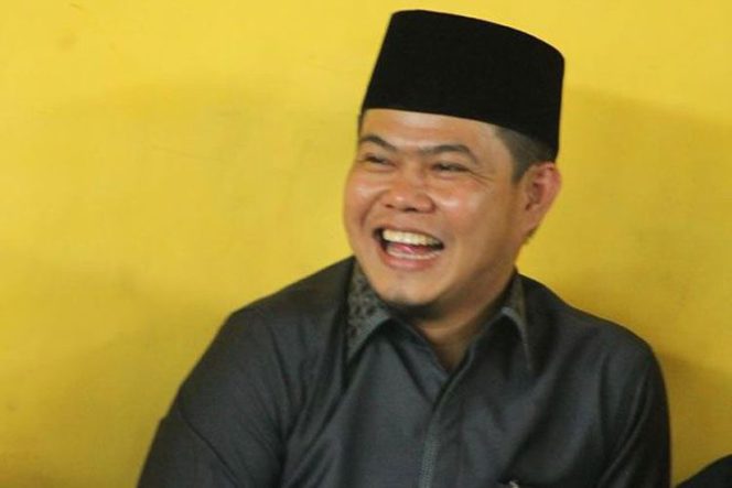 
					politisi pkb