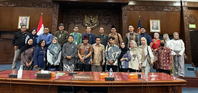 
					Komisi III DPRD Muaro Jambi Kunker ke Yogyakarta