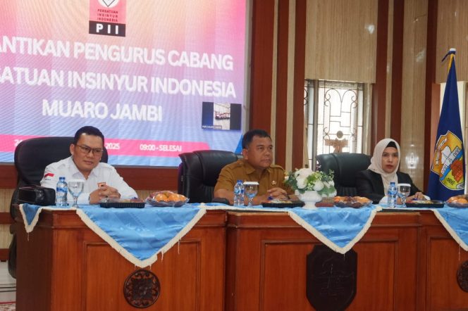 
					Anggota DPRD Muaro Jambi Ade Irma Hadiri Muscab ke-1 dan Pelantikan PC Persatuan Insinyur Indonesia