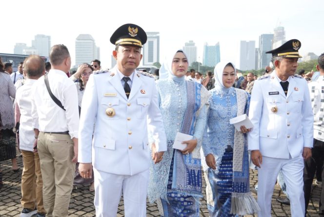 
					BBS dan Junaidi H Mahir Resmi Dilantik Jadi Bupati dan Wakil Bupati Muaro Jambi