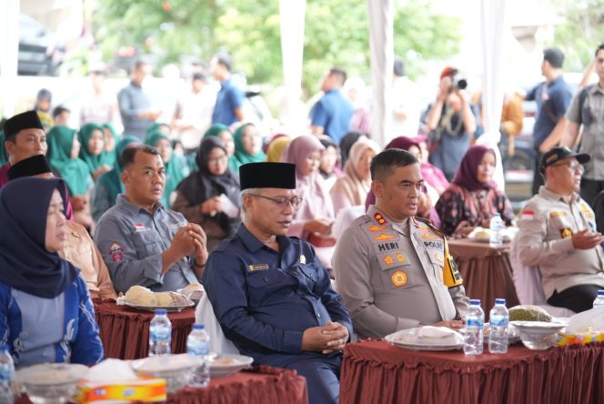 
					Ketua DPRD Muaro Jambi Aidi Hatta Hadiri Kunker Mendes PDT di Desa Tangkit Baru