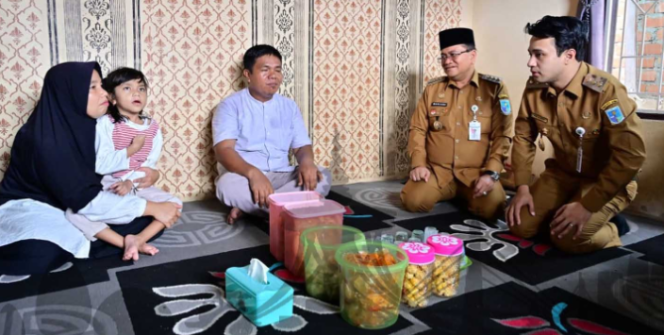 
					Sentuhan Empati Pemerintah Kota Jambi: Bantuan Kursi Roda untuk Anak Difabel di Alam Barajo