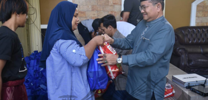 
					Di Tengah Semangat Lebaran, Kota Jambi Menjaga Keseimbangan antara Empati dan Keamanan (Gaya NYT)