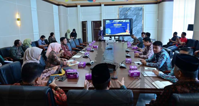 
					Wali Kota Jambi Ikuti Entry Meeting Pemeriksaan LKPD 2025, Tegaskan Komitmen pada Pemerintahan Akuntabel