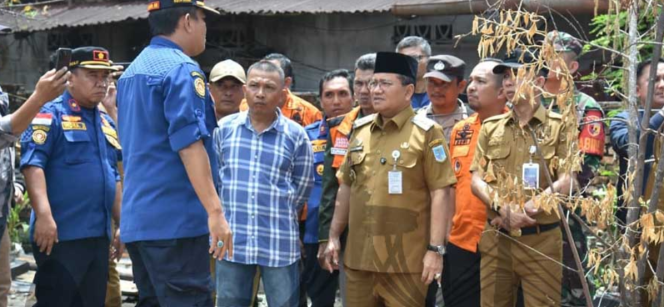 
					Wali Kota Jambi Serahkan Bantuan kepada Korban Kebakaran untuk Ringankan Beban Warga