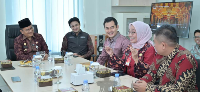 
					Kota Jambi dan Ambisi Menjadi Episentrum Energi Hijau dari Sampah