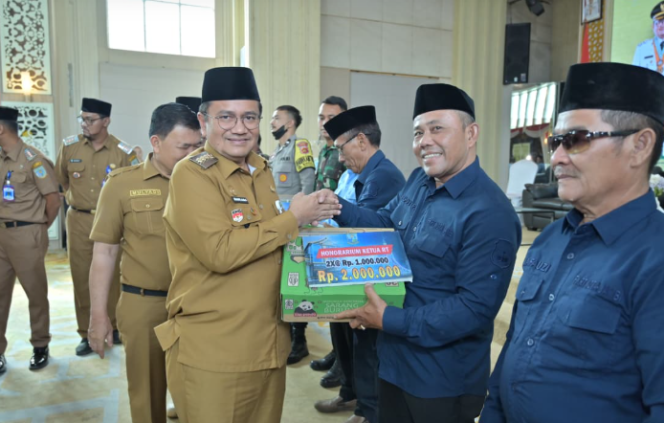 
					Jelang Idul Fitri, Pemkot Jambi Salurkan Tali Asih untuk RT, LPM, Babinsa, dan Babinkamtibmas