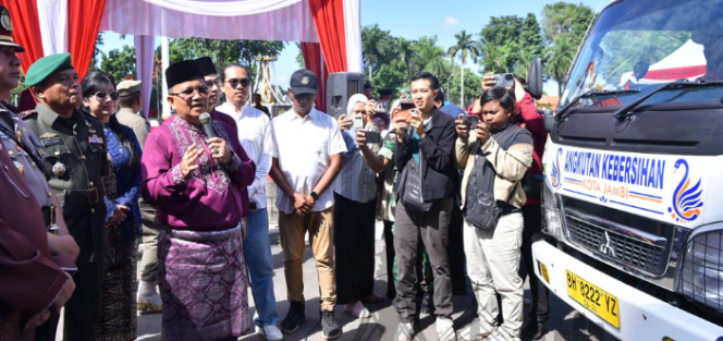 
					Pemkot Jambi Luncurkan Armada Pengangkut Sampah Berbasis Digital untuk Atasi Persampahan