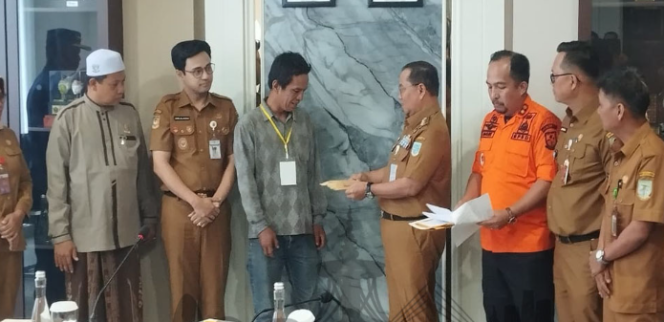 
					Pemerintah Kota Jambi Percepat Respons Bencana, Bantuan Disalurkan kepada 12 Keluarga