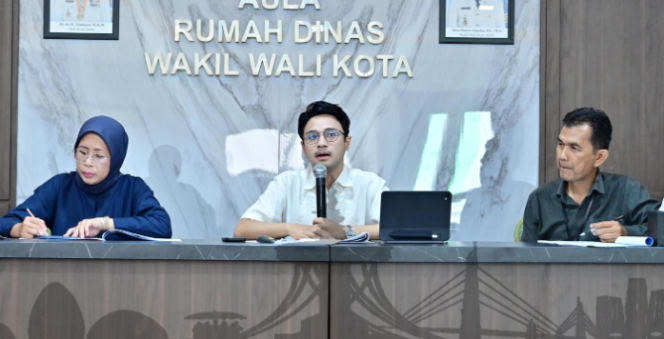 
					Revitalisasi Kota Tua sebagai Destinasi Wisata Kuliner