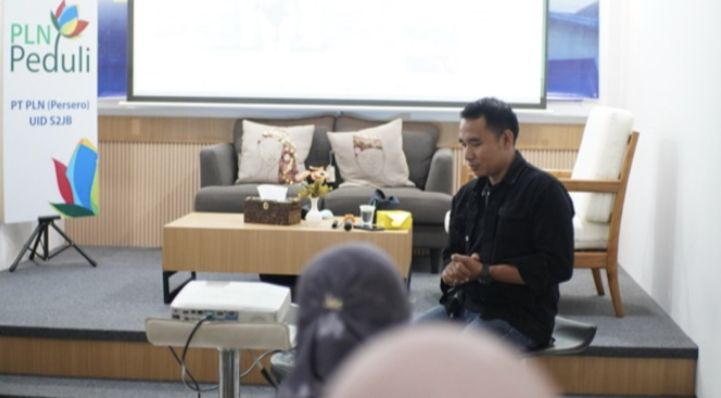 
					Ubah Klik Jadi Closing, Rumah BUMN Jambi Bekali Pelaku UMKM Ilmu Copywriting dan Visual Berkelas