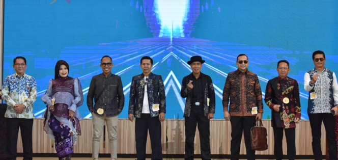 
					Lomba Fashion Show Batik Jambi, Saat Budaya Lokal Menjadi Identitas dan Kekuatan Ekonomi