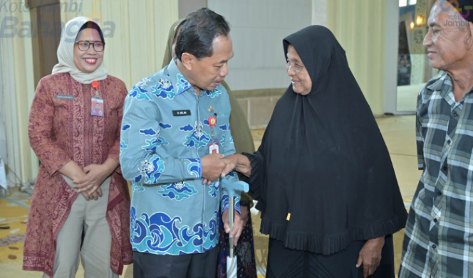 
					Merawat Martabat di Usia Senja: Jambi Rayakan Lansia dengan Kepedulian dan Kebersamaan