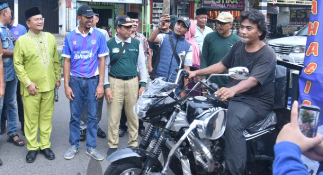 
					Dari Kampung Biasa Menjadi Viral: Cara Solok Sipin Ubah Wajah Pengelolaan Sampah