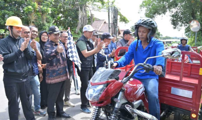 
					Program Kampung Bahagia Jambi: Maulana dan Diza Turun Langsung di Simpang Rimbo