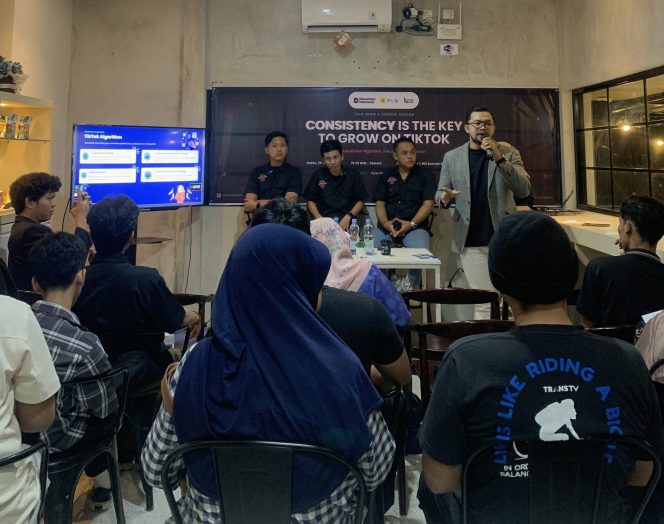 
					Rahasia Konsisten di TikTok: 15 UMKM Muda Jambi Siap Kembangkan Bisnis