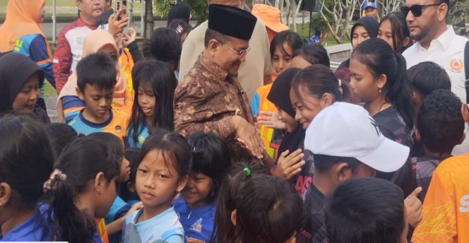 
					Wali Kota Maulana Lepas 97 Atlet Sepatu Roda Kota Jambi ke Kejuaraan Nasional Pariaman Open 2026