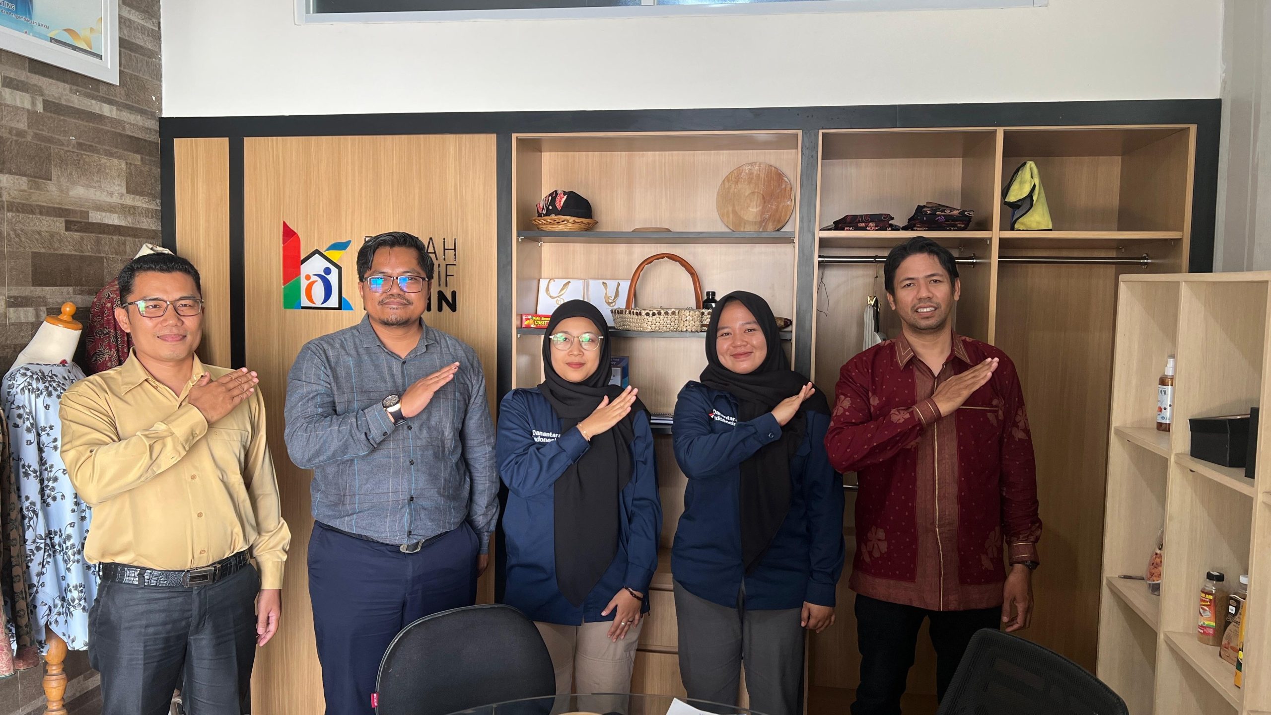 Audiensi Universitas Adiwangsa ke Rumah BUMN Jambi Perkuat Semangat Kolaborasi untuk UMKM Lebih Berdaya